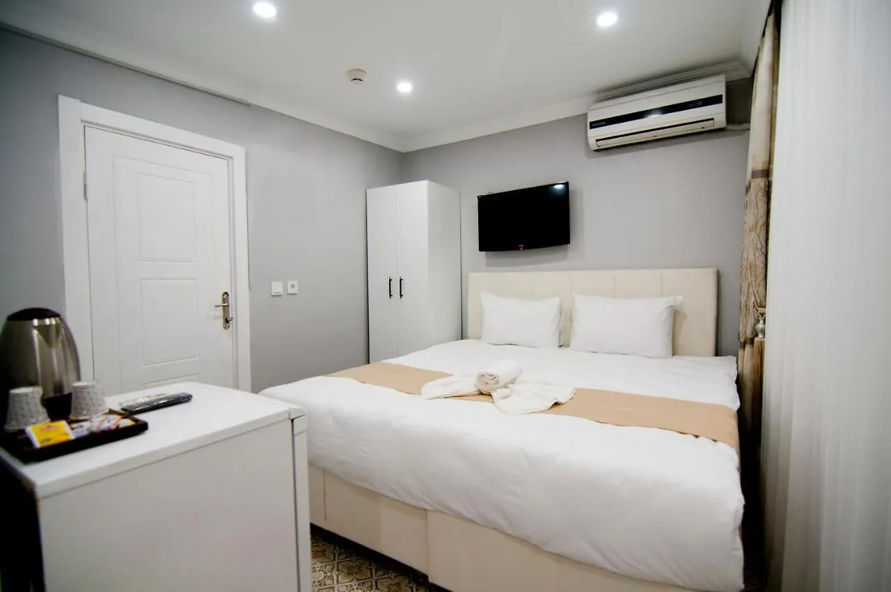 Istanbul Palace Hotel 3*,  Турция