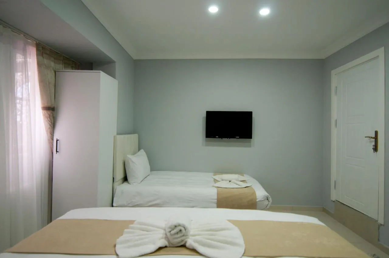 Istanbul Palace Hotel