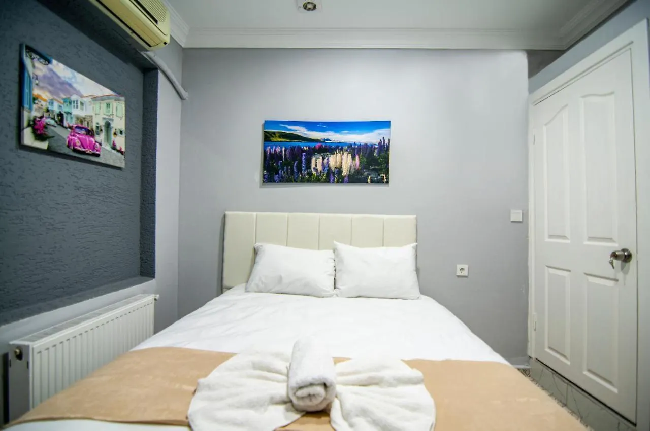Istanbul Palace Hotel