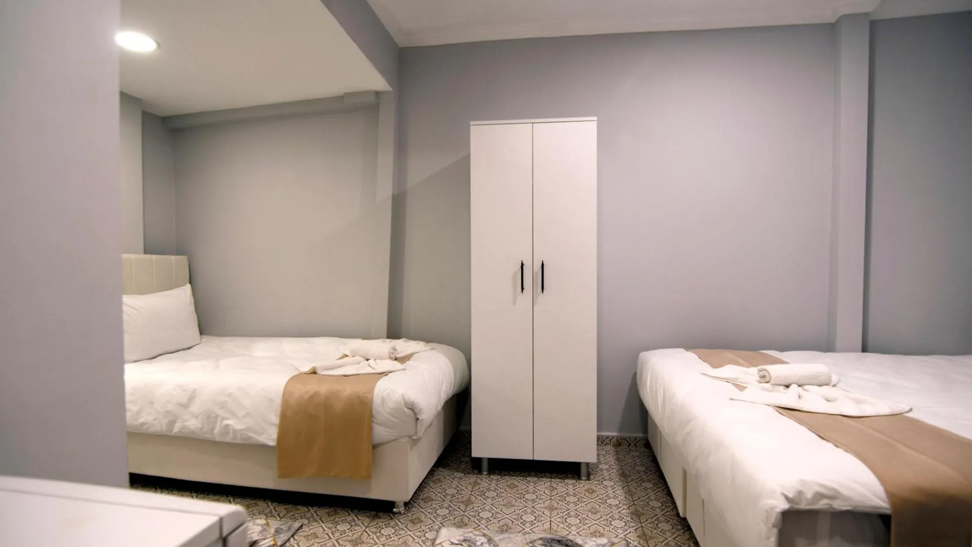 Istanbul Palace Hotel 3*,  טורקיה