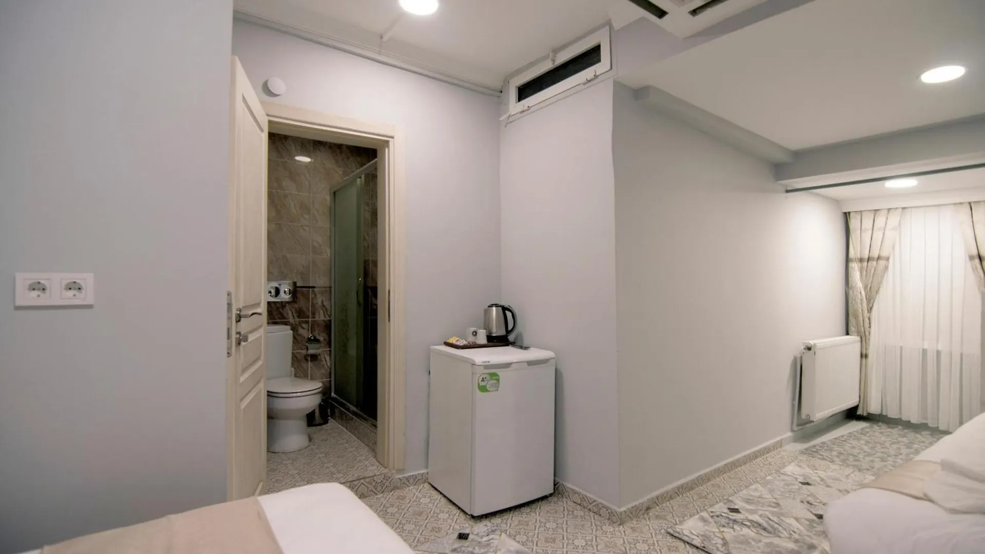 Istanbul Palace Hotel 3*,  טורקיה